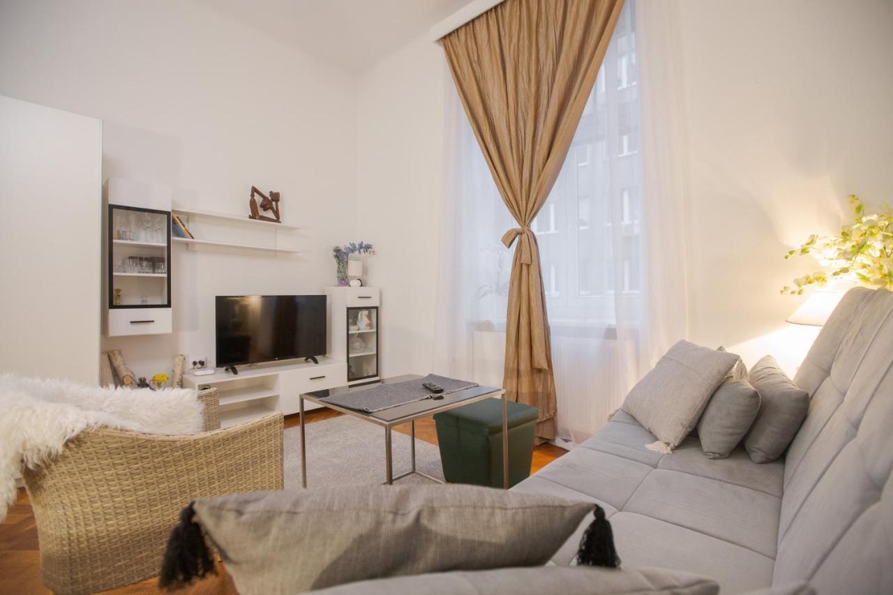 Apartman Manja Загреб Екстер'єр фото